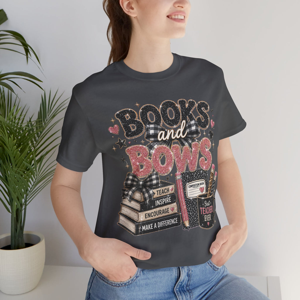 Books and Bows reading teacher t-shirt – color variant 9